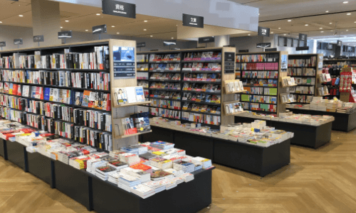 書店店内の様子を撮影した画像